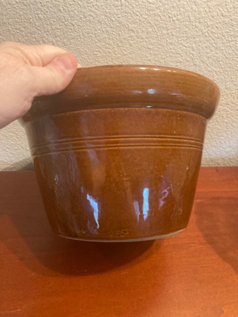 📦 Heavy Vintage Stoneware Bowl